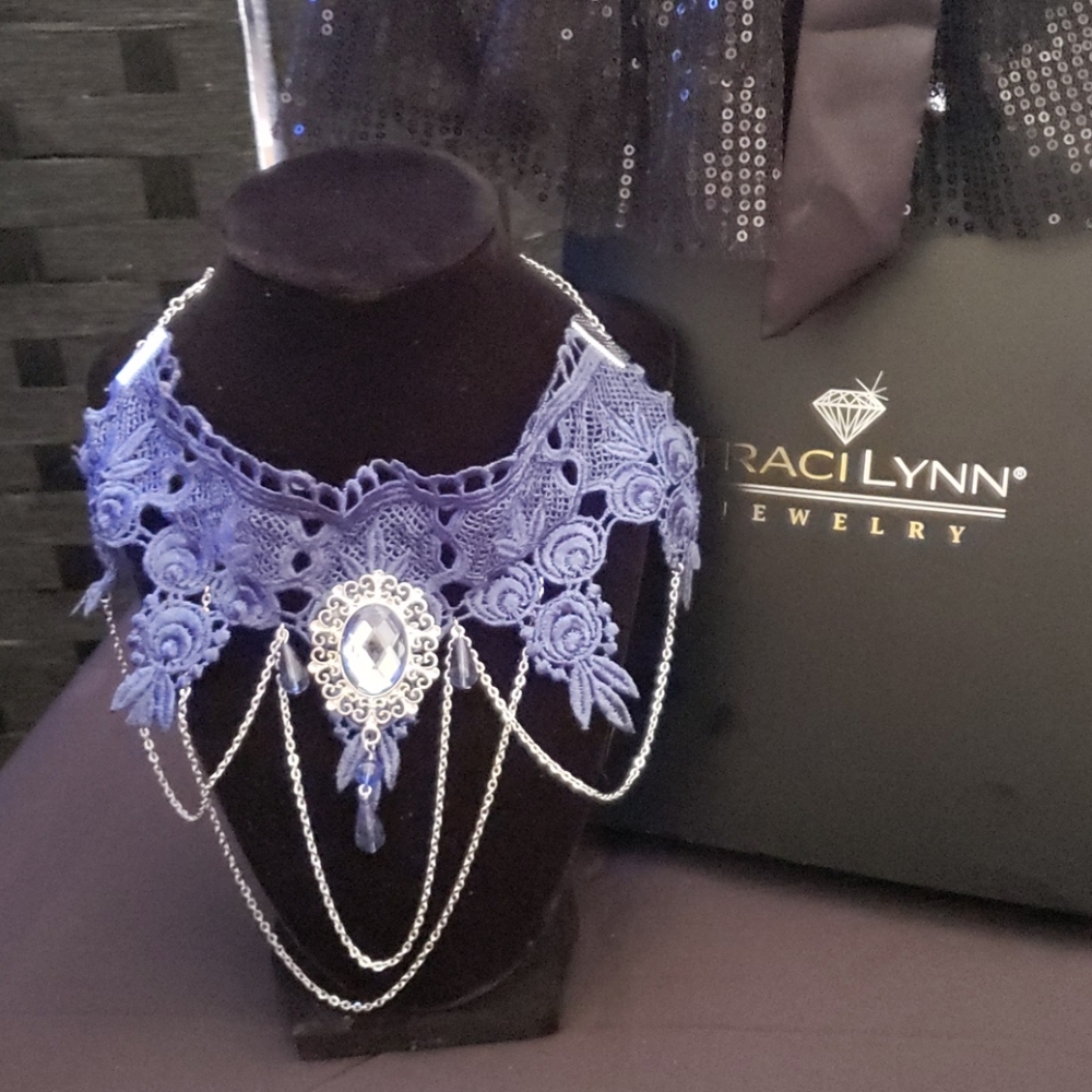 The Dutchess Necklace